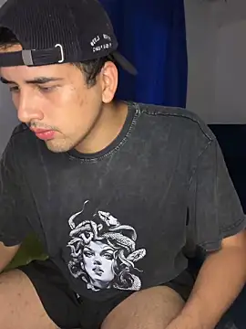 Snapshot of AdrianEmpire chatting on 15, 4, 2026 AdrianEmpire online show from 15, 4, 2026