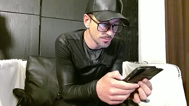 Snapshot of The_Rico_Ryder chatting on 16, 4, 2026 The Rico Ryder online show from 16, 4, 2026