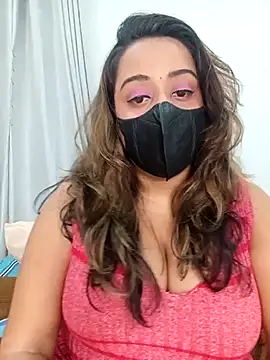 Suger Lips 99 online show from 27, 5, 2026