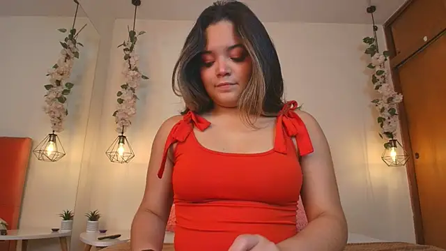 Snapshot of Shadya_ chatting on 19, 7, 2026 Shadya online show from 19, 7, 2026