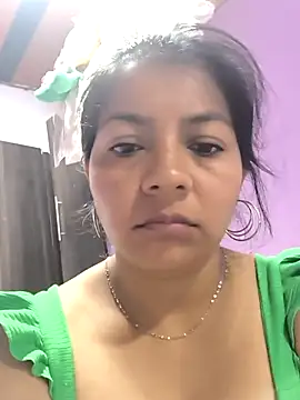 Tamaraxxx hot online show from 16, 4, 2026