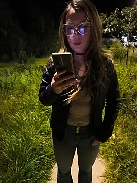 VALELUXX online show from 25, 6, 2026