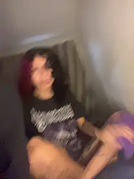 nanaislonely online show from 17, 4, 2026