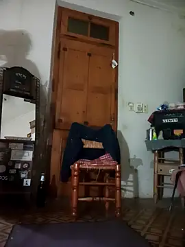 Snapshot of lucybeb chatting on 13, 4, 2026 lucybeb online show from 13, 4, 2026