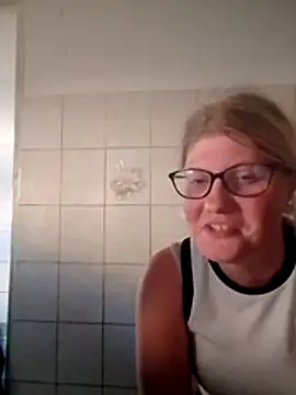 Couple69sexe online show from 29, 4, 2026