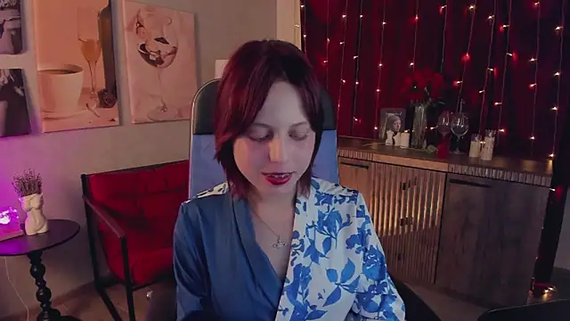 VivienneHebert online show from 11, 5, 2026
