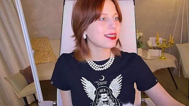 VivienneHebert online show from 19, 5, 2026
