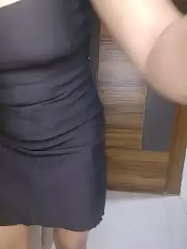 Snapshot of Too_yum_girl chatting on 3, 6, 2026 Too yum girl online show from 3, 6, 2026