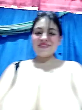 Snapshot of rosemilkbobs chatting on 15, 4, 2026 rosemilkbobs online show from 15, 4, 2026