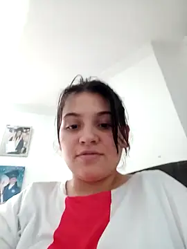 Snapshot of rosemilkbobs chatting on 24, 4, 2026 rosemilkbobs online show from 24, 4, 2026