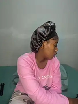 petite bee online show from 5, 5, 2026