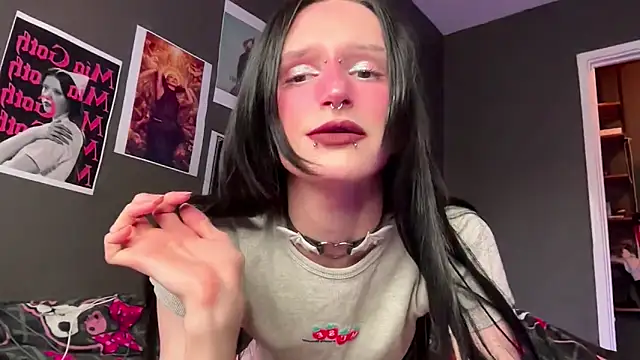 Snapshot of Niky_Long chatting on 16, 4, 2026 Niky Long online show from 16, 4, 2026
