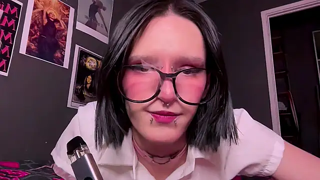 Snapshot of Niky_Long chatting on 20, 4, 2026 Niky Long online show from 20, 4, 2026