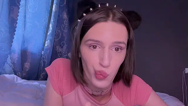 Niky Long online show from 4, 6, 2026