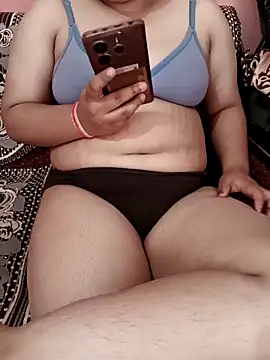 Snapshot of Sweety_1_Singh chatting on 5, 6, 2026 Sweety 1 Singh online show from 5, 6, 2026