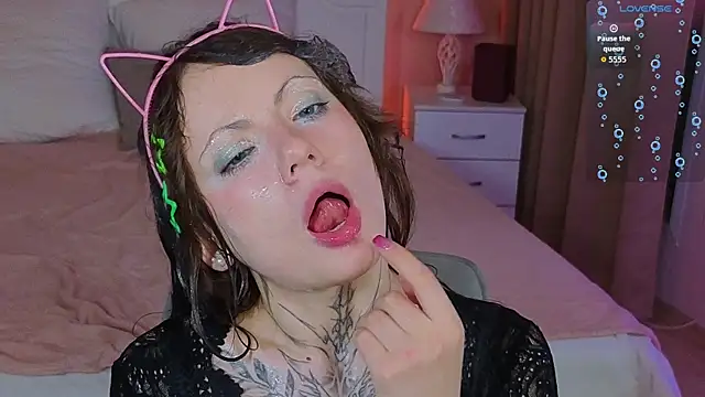 EricaMoonn online show from 25, 4, 2026