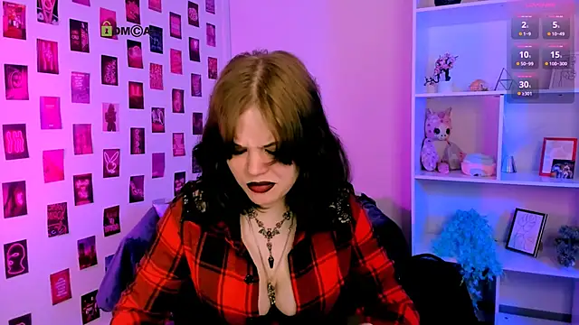 nikki kiss  online show from 28, 6, 2026