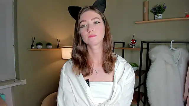 Peaches Peaches online show from 25, 5, 2026