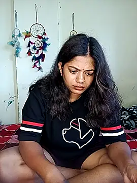 Snapshot of Alisspet chatting on 15, 4, 2026 Alisspet online show from 15, 4, 2026