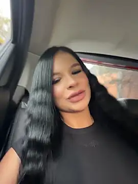 Snapshot of Elara_Luxe chatting on 3, 6, 2026 Elara Luxe online show from 3, 6, 2026