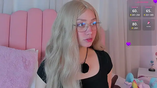 Snapshot of sweett_fire chatting on 23, 5, 2026 sweett fire online show from 23, 5, 2026