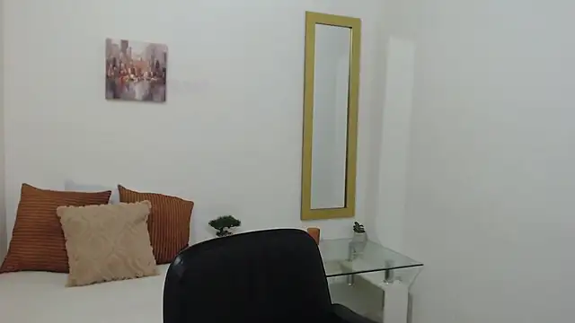 Snapshot of Georgina_DelaCruz chatting on 15, 4, 2026 Georgina DelaCruz online show from 15, 4, 2026