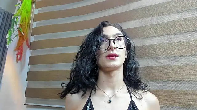 Snapshot of Shammy_rosse chatting on 9, 7, 2026 Shammy rosse online show from 9, 7, 2026