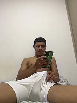 Snapshot of sam_smith20 chatting on 18, 4, 2026 sam smith20 online show from 18, 4, 2026