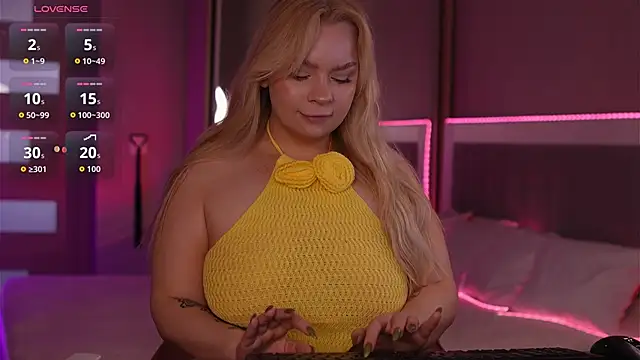 LisaLove3 online show from 17, 5, 2026