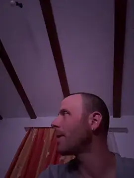 sisaxxxx online show from 28, 4, 2026