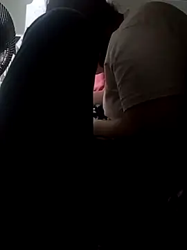 YilingAndAlan online show from 18, 4, 2026