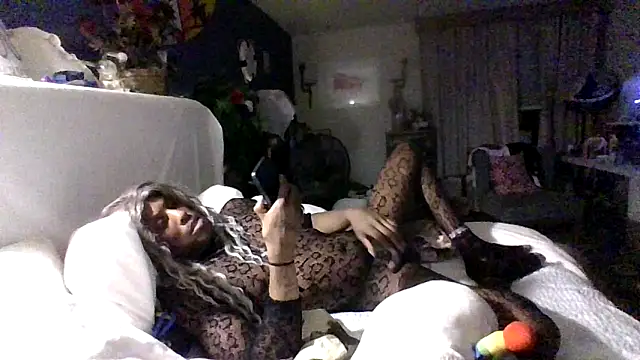 Snapshot of Dicksee_Left chatting on 21, 4, 2026 Dicksee Left online show from 21, 4, 2026