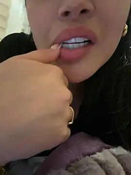 Snapshot of Sara_fun chatting on 28, 2, 2025 Sara fun online show from 28, 2, 2025