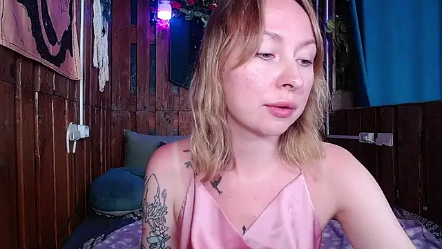 Snapshot of Mimi-Deep chatting on 8, 7, 2026 Mimi-Deep online show from 8, 7, 2026