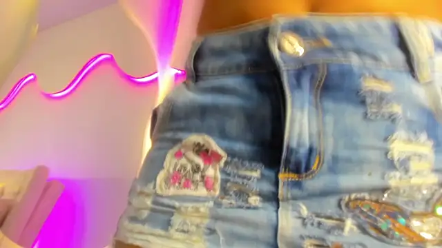 VenusBlazzer online show from 22, 4, 2026