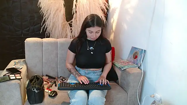 Snapshot of madison16092020 chatting on 16, 4, 2026 madison16092020 online show from 16, 4, 2026