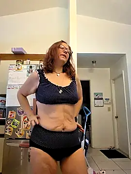 DaddysKitten0715 online show from 15, 4, 2026