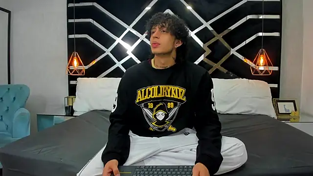JayTaylorr online show from 19, 5, 2026