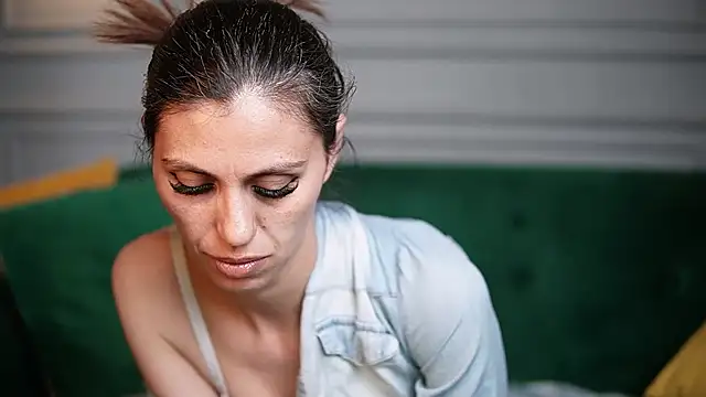 LucyBook online show from 29, 4, 2026