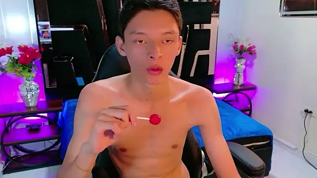 Snapshot of BlurEyes1 chatting on 15, 4, 2026 BlurEyes1 online show from 15, 4, 2026