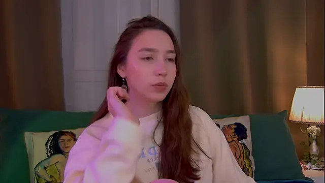 Suzaneey online show from 20, 7, 2026