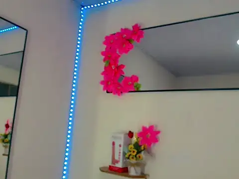 Snapshot of Darianna_A chatting on 9, 5, 2026 Darianna A online show from 9, 5, 2026