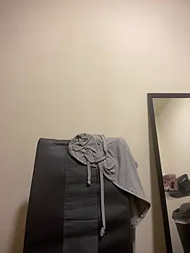 snowbunnycakesxo online show from 16, 4, 2026