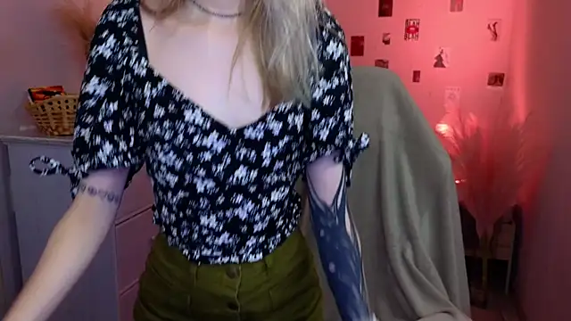Snapshot of MilaDuales chatting on 26, 5, 2026 MilaDuales online show from 26, 5, 2026