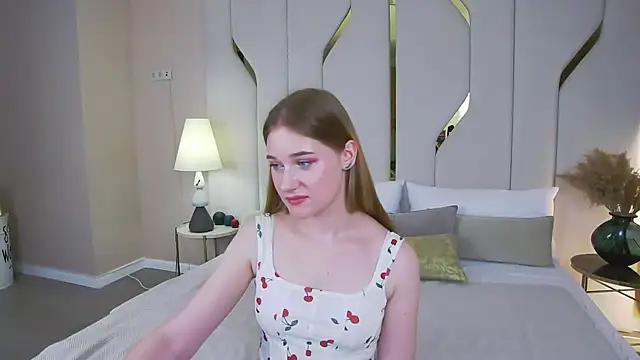 Snapshot of EmmiliRosse chatting on 20, 5, 2026 EmmiliRosse online show from 20, 5, 2026