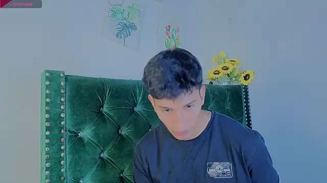 Snapshot of Zayn_Moretti chatting on 23, 6, 2026 Zayn Moretti online show from 23, 6, 2026