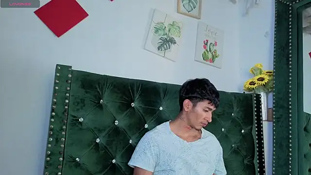 Snapshot of Zayn_Moretti chatting on 10, 7, 2026 Zayn Moretti online show from 10, 7, 2026