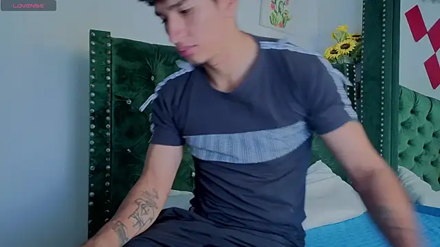 Snapshot of Zayn_Moretti chatting on 16, 7, 2026 Zayn Moretti online show from 16, 7, 2026