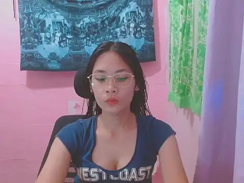 Sweetsexylady19 online show from 3, 6, 2026