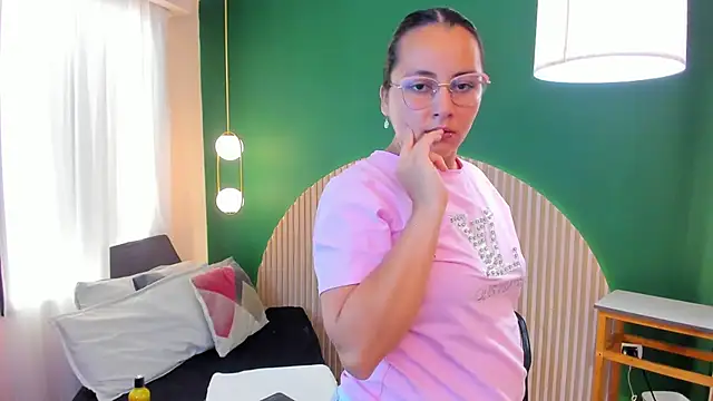 megansumer online show from 27, 5, 2026